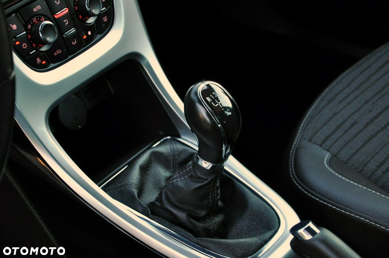 Opel Astra - 35