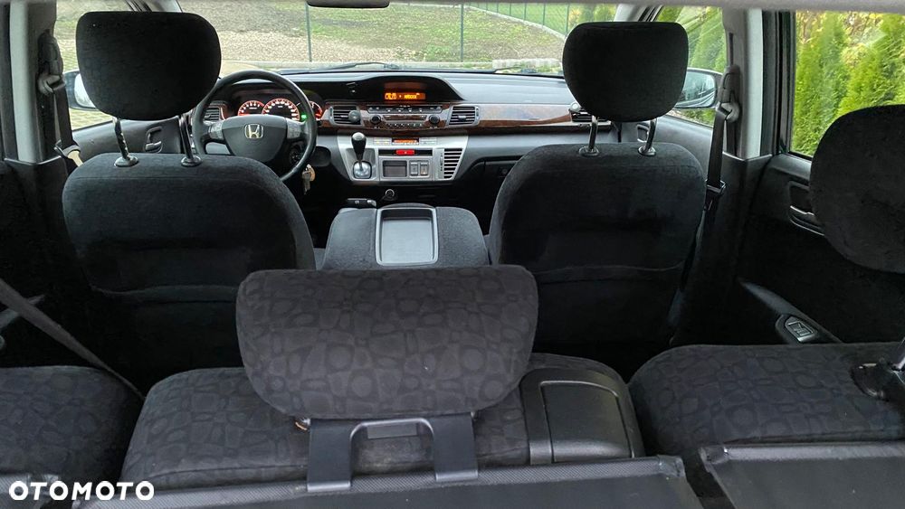 Honda FR-V - 13