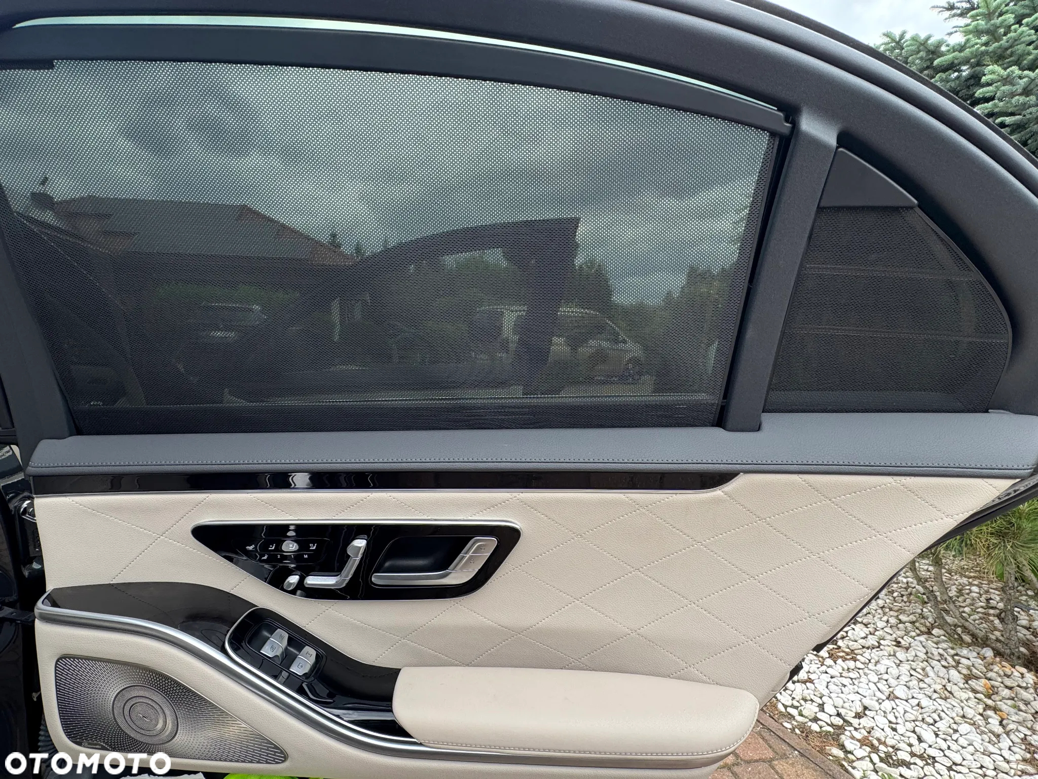 Mercedes-Benz Klasa S 400 d 4-Matic L 9G-TRONIC - 17