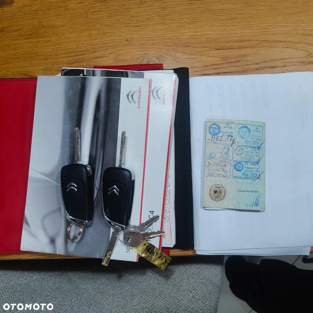 Citroën C4 VTi 120 Exclusive - 10