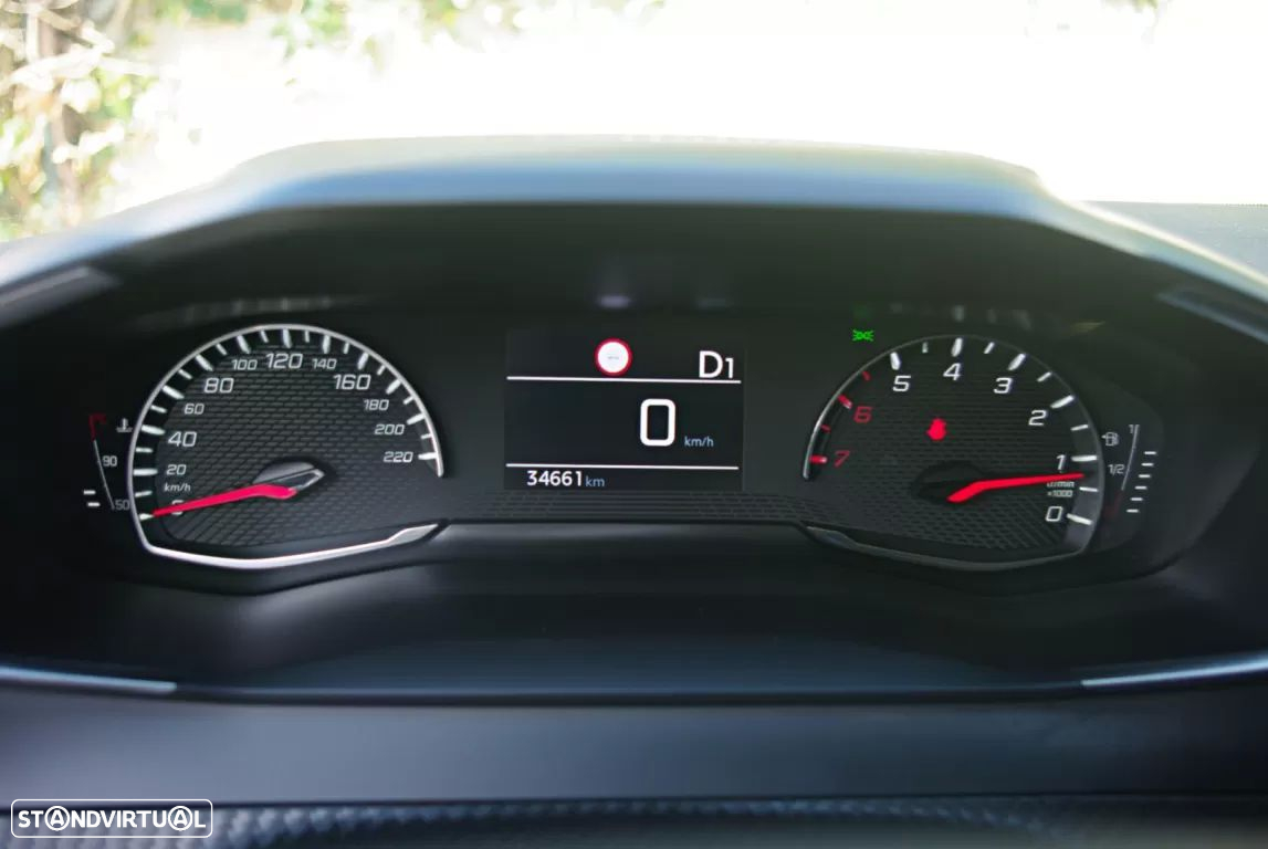 Peugeot 208 - 28