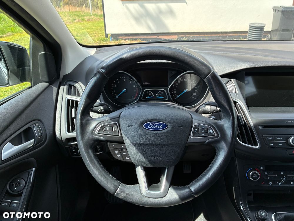Ford Focus 1.0 EcoBoost Titanium - 9