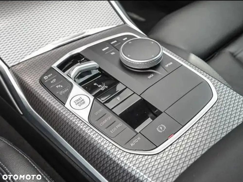 BMW Seria 3 M340i xDrive mHEV sport - 8