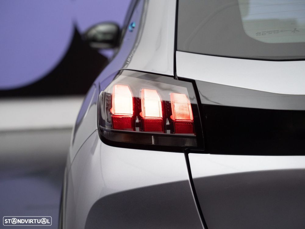 Peugeot e-208 50 kWh Active Pack — fotografia 10