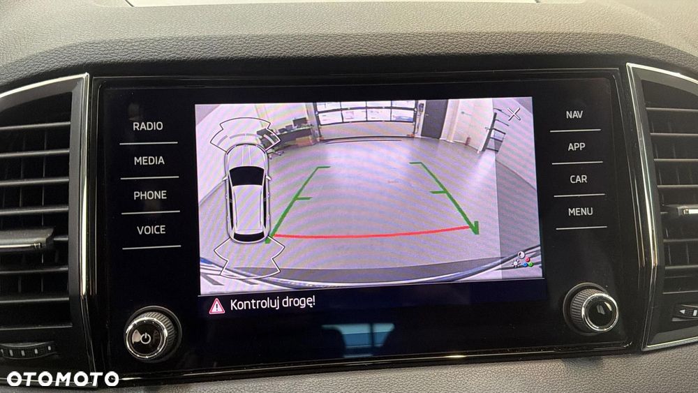 Skoda Karoq 1.5 TSI ACT GPF 4x2 Style DSG - 25