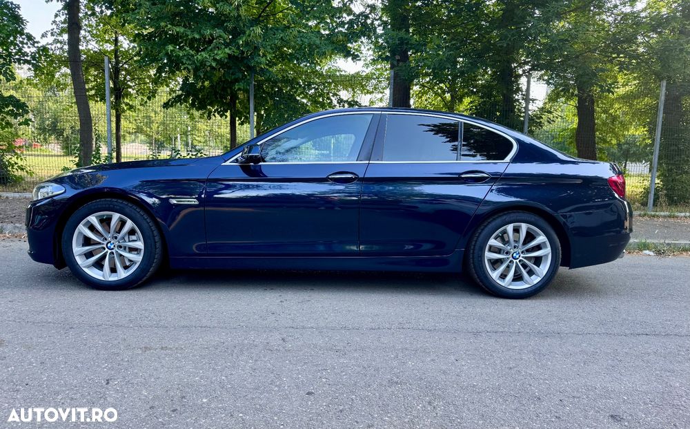 BMW Seria 5 525d xDrive AT - 3