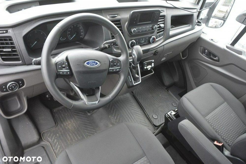 Ford Transit - 12