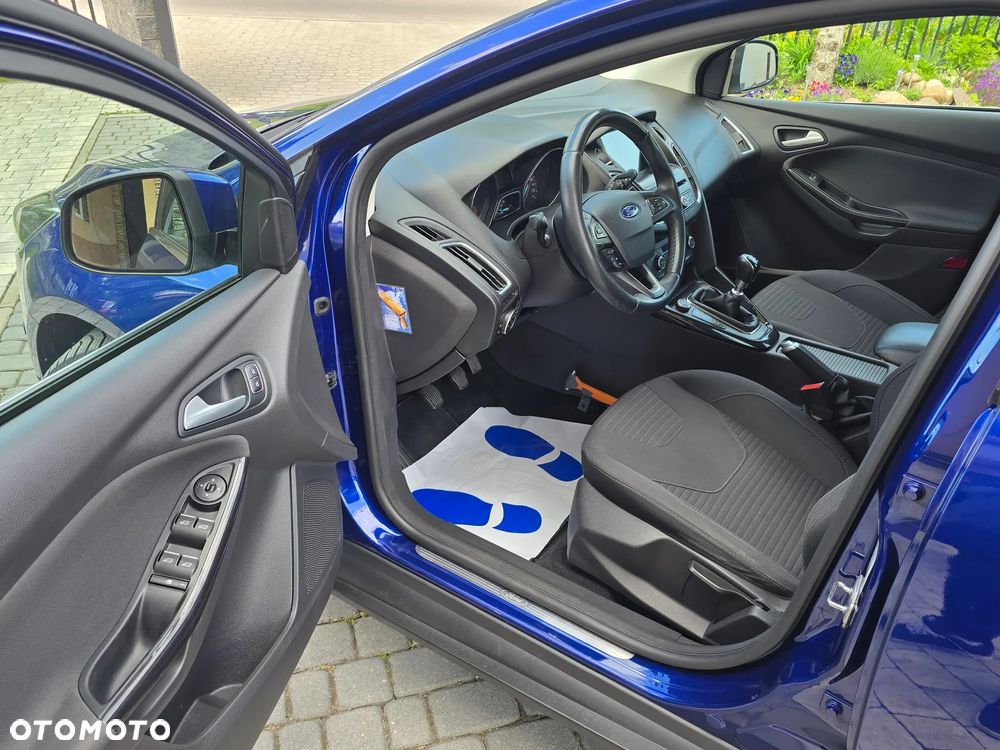 Ford Focus 2.0 TDCi Titanium ASS - 24