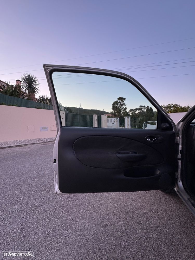 Ford Fiesta 1.25 Ghia - 18