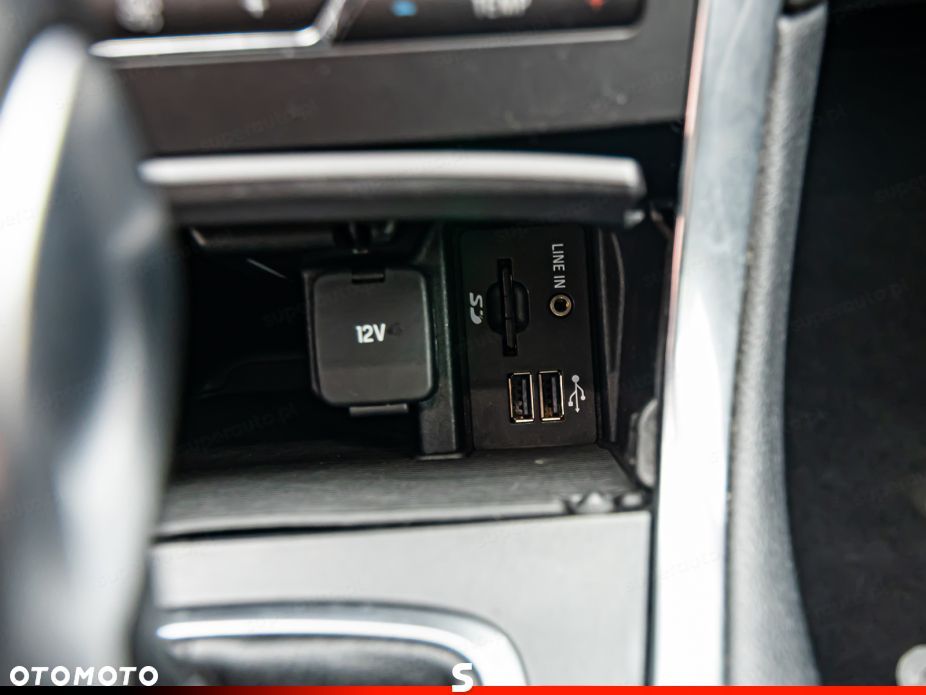 Ford S-Max - 22