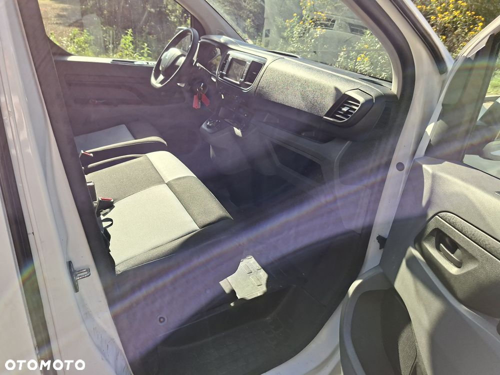 Peugeot Expert Kombi 2.0 BlueHDi Long 2,8t EAT8 - 6