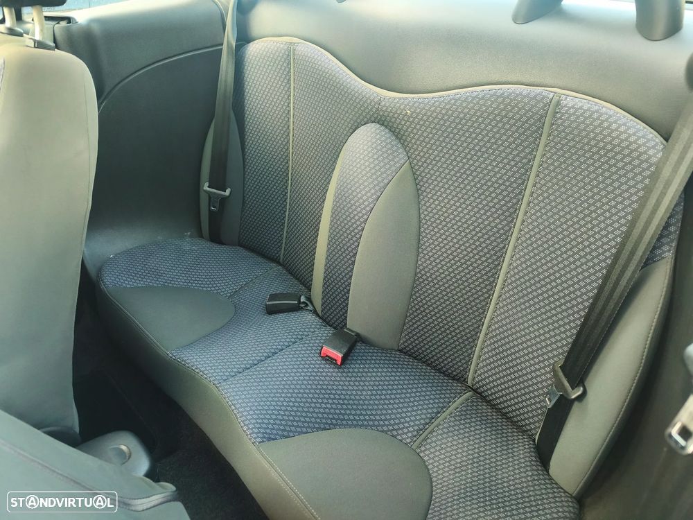 Nissan Micra CC 1.4 Acenta - 11