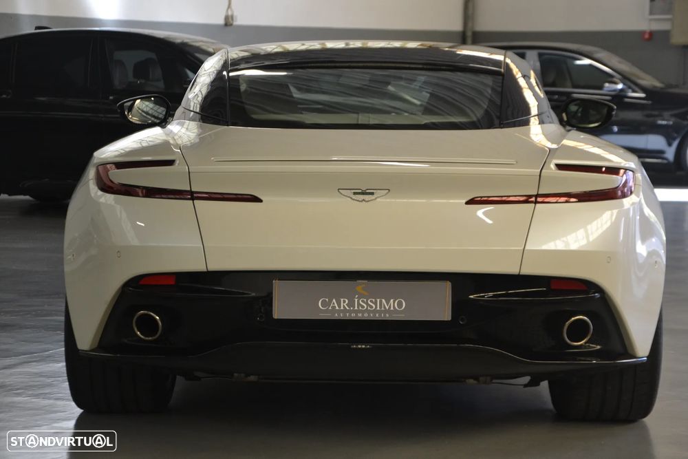 Aston Martin DB11 Coupé V12 Auto - 8