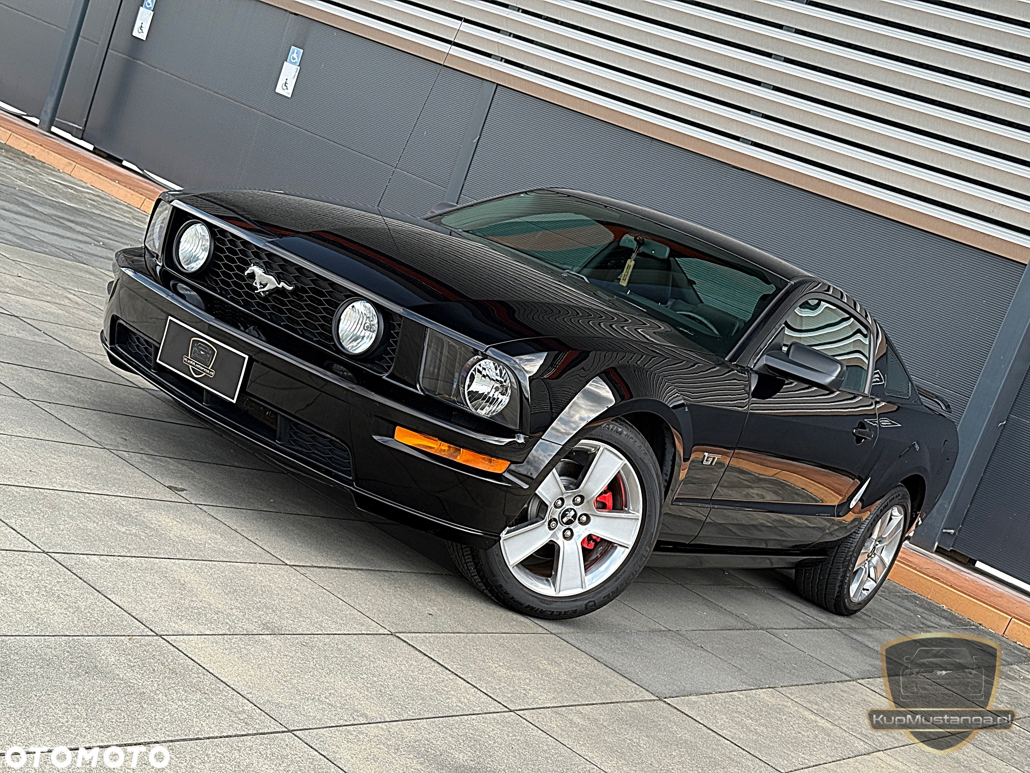 Ford Mustang - 18