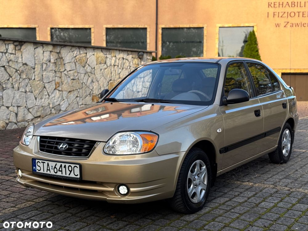 Hyundai Accent 2003 photo 2