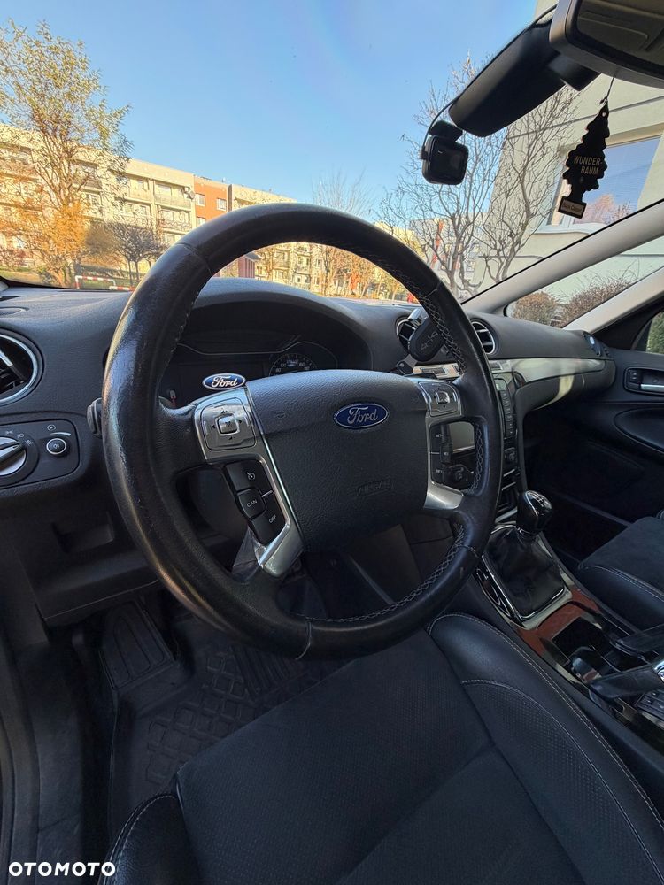 Ford S-Max 2.0 Titanium - 13