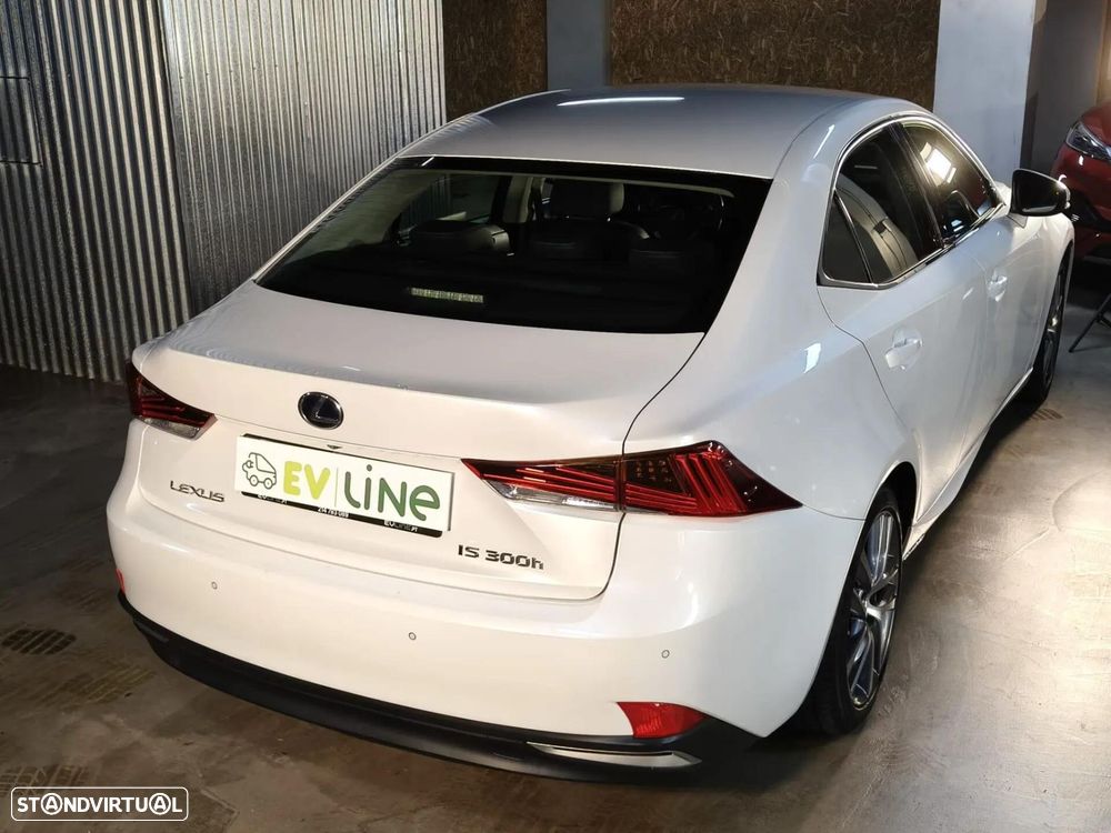 Lexus IS 300H Executive - 7
