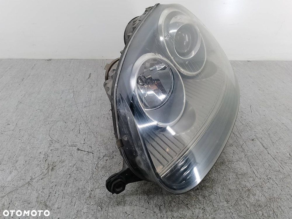 LAMPA PRZÓD LEWA XENON VW JETTA V 1T0907391 0302497271 1307329090 - 9