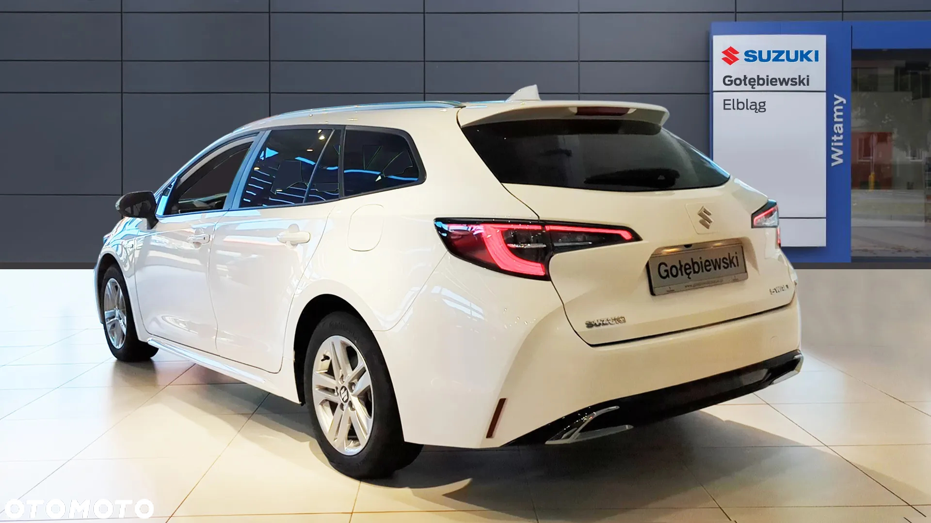 Suzuki Swace 1.8 Hybrid Premium Plus CVT - 2