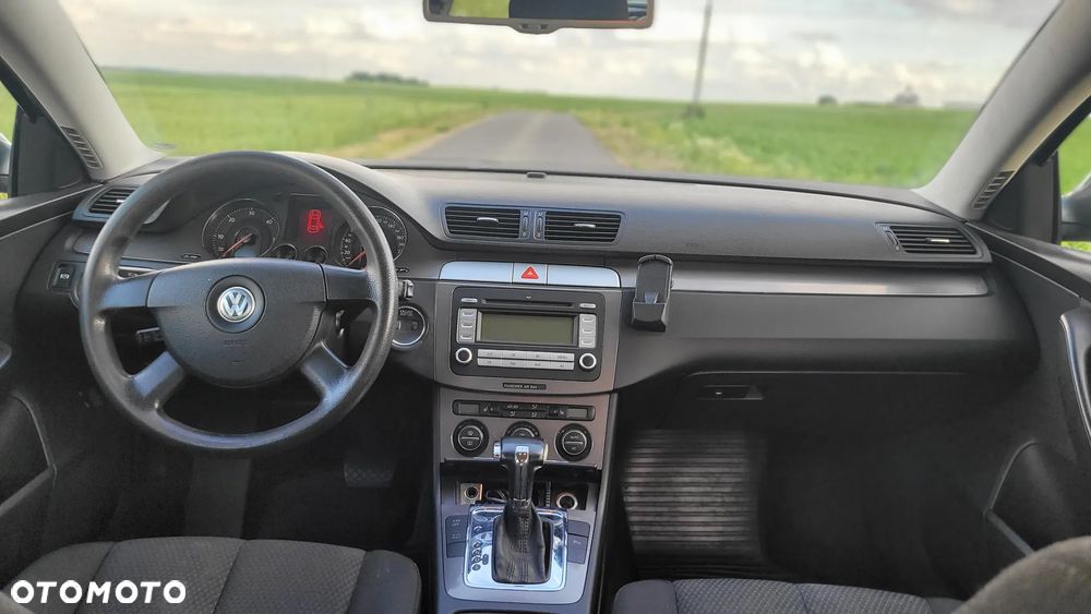 Volkswagen Passat - 5