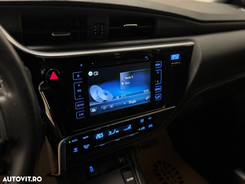 Toyota Auris ver-1-8-vvt--i-automatik-style-selection - 19