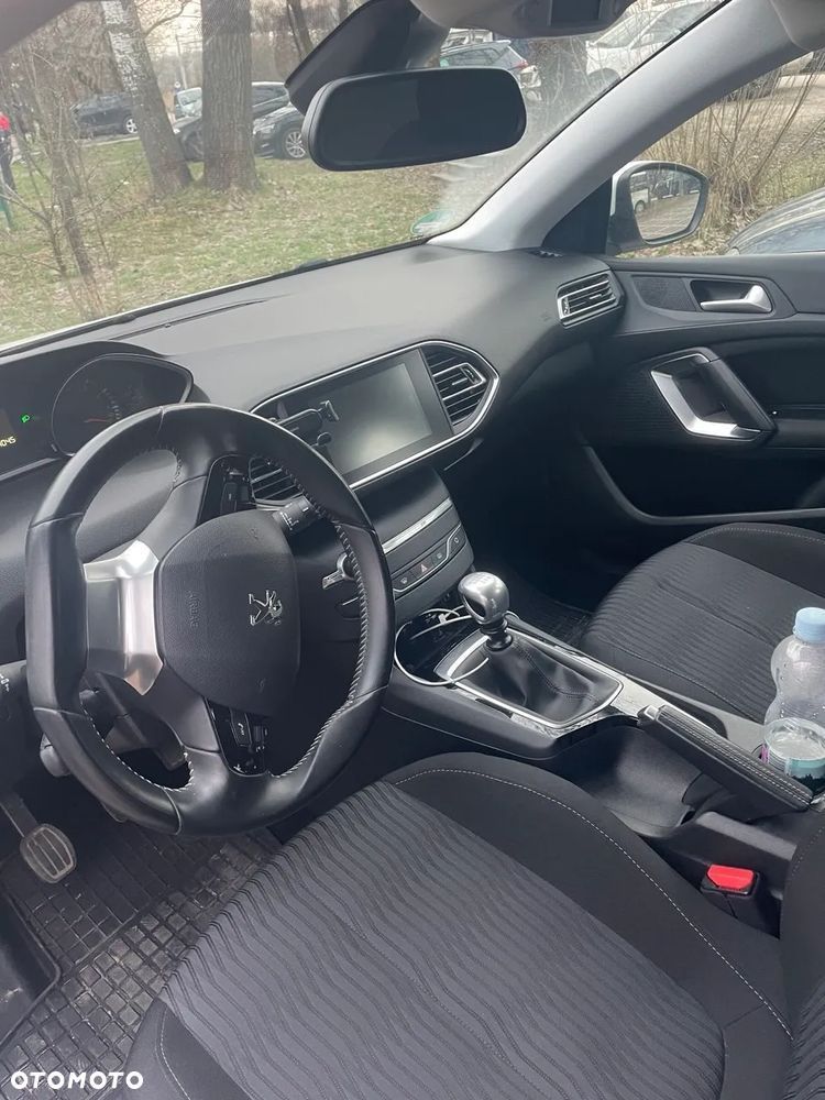 Peugeot 308 1.2 PureTech Active S&S - 1