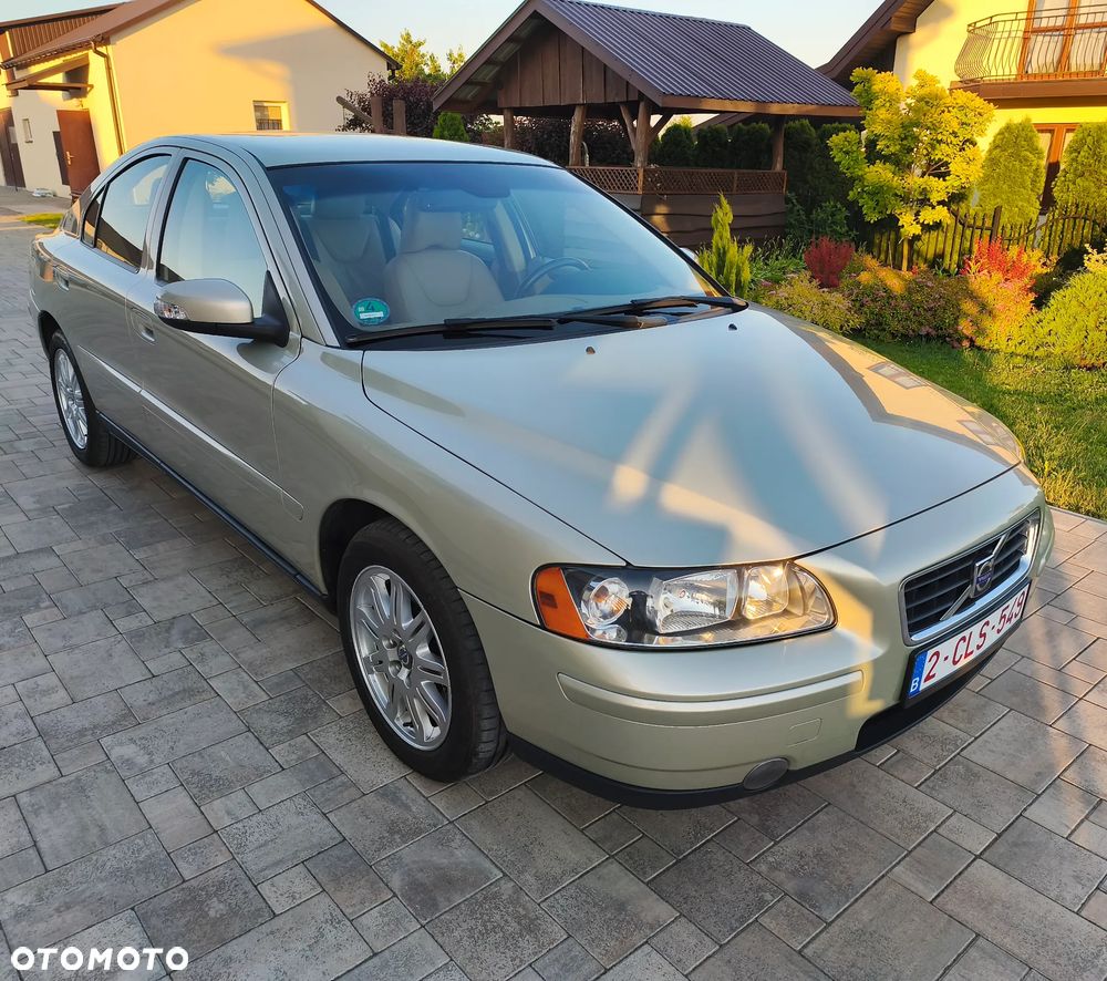 Volvo S60 2.4D Kinetic - 16