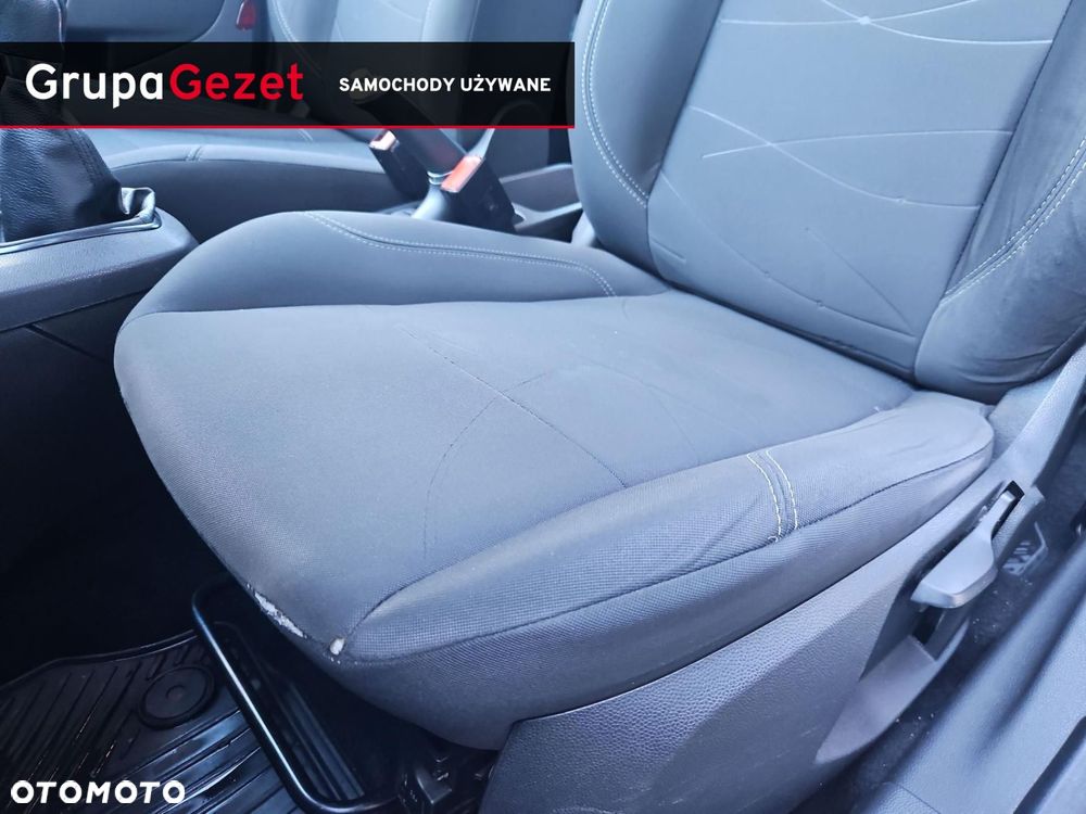 Ford Fiesta - 12