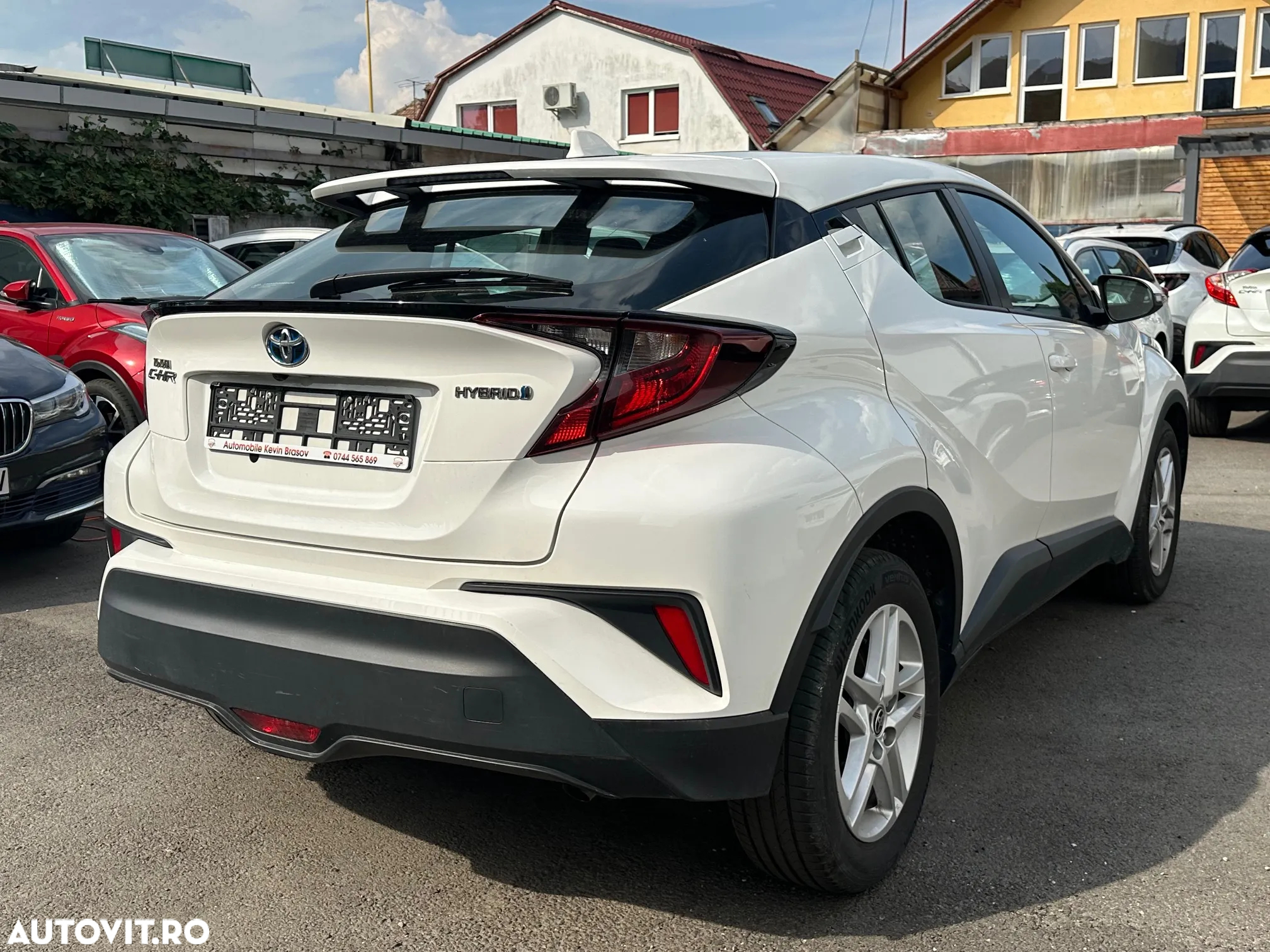 Toyota C-HR 1.8 Hybrid Business Edition - 4