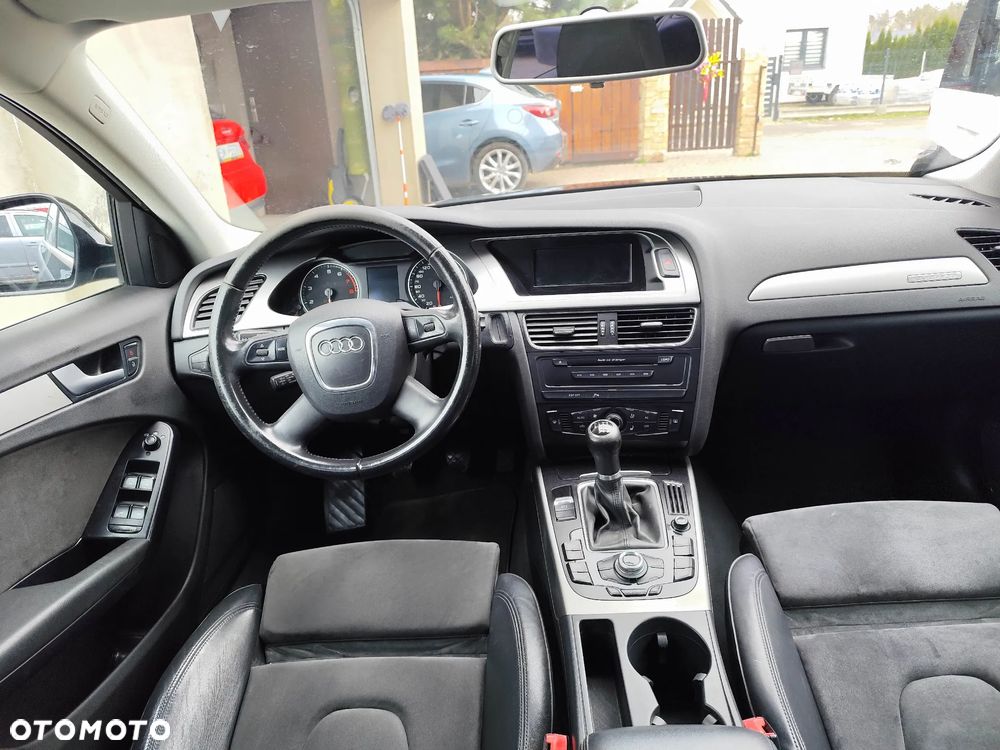 Audi A4 Avant 2.0 TFSI quattro Attraction - 8