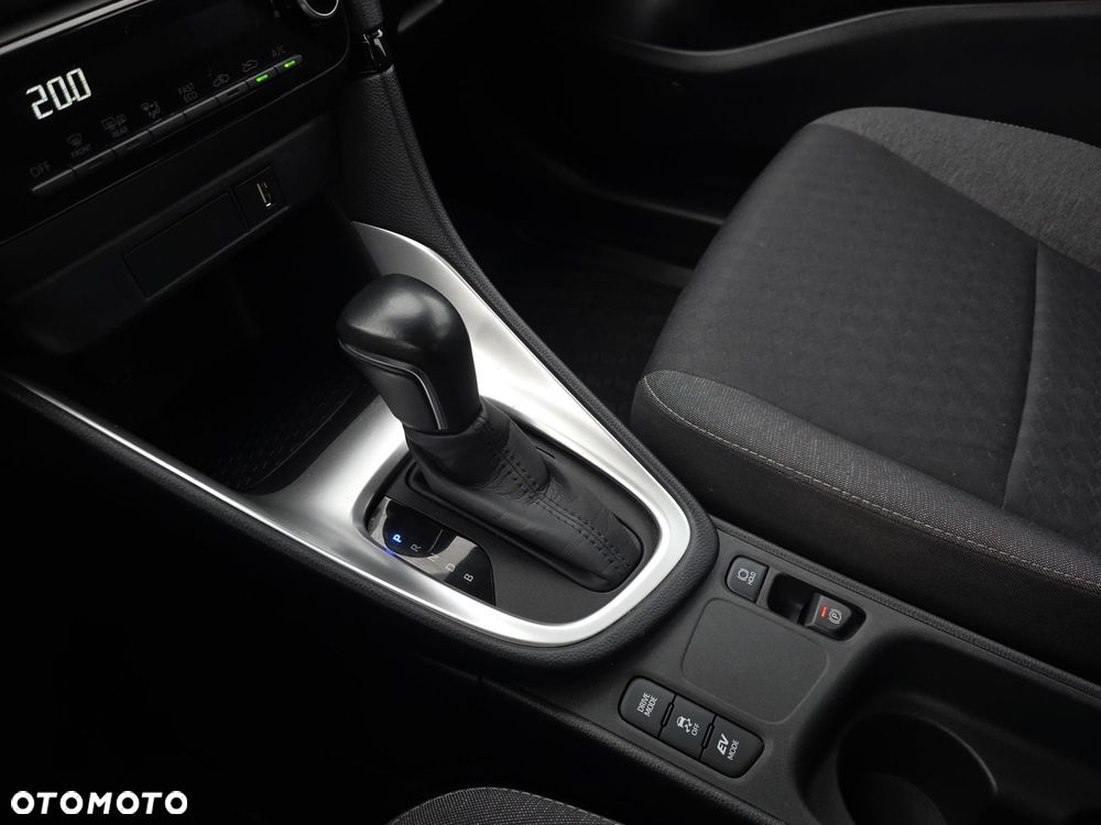 Toyota Yaris Hybrid 1.5 Comfort - 23