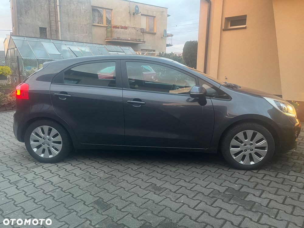 Kia Rio 1.4 L - 1