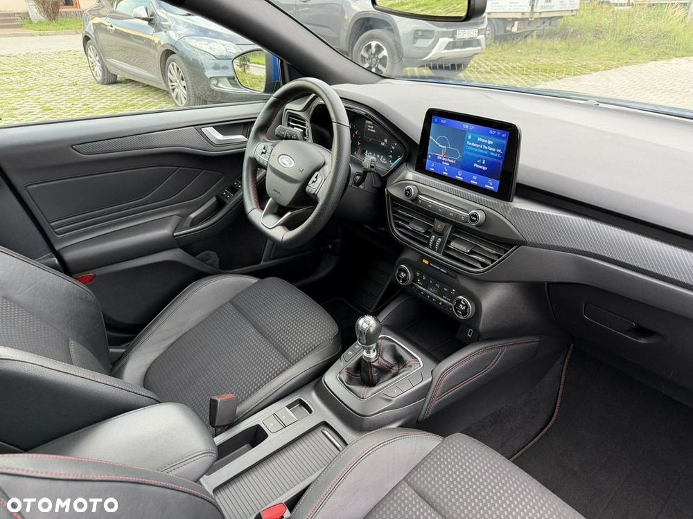 Ford Focus 1.5 EcoBlue Start-Stopp-System ST-LINE X - 17