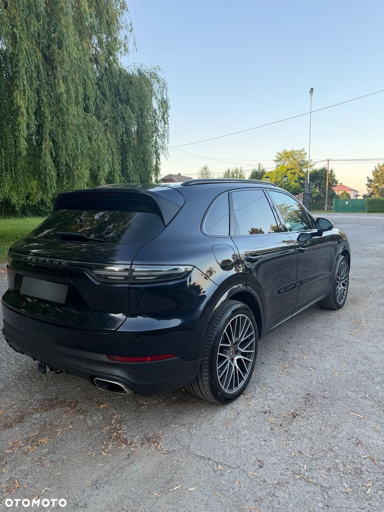 Porsche Cayenne - 4