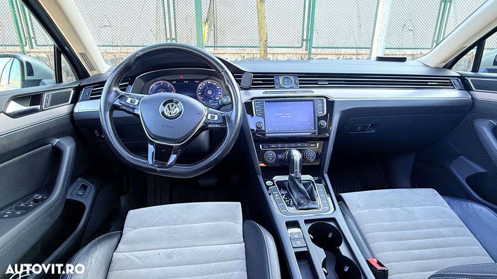 Volkswagen Passat 2.0 TDI DSG Comfortline - 4