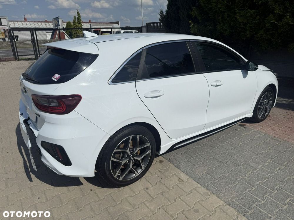 Kia Ceed - 6
