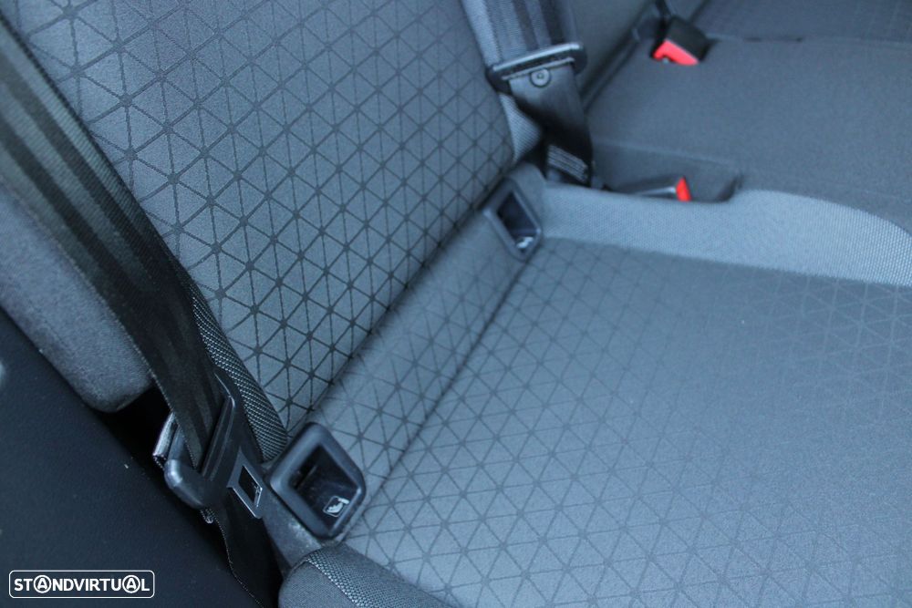 VW T-Cross 1.0 TSI BlackStyle - 36