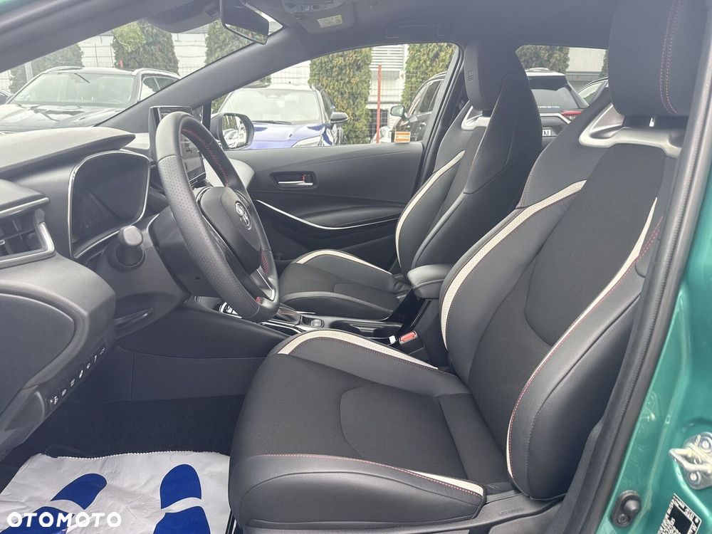 Toyota Corolla 1.8 Hybrid GR Sport Dynamic - 17