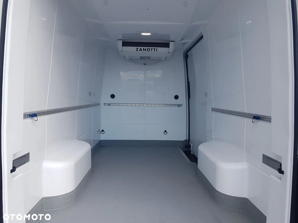 Volkswagen CRAFTER CHŁODNIA MROŹNIA AGREGAT IZOTERMA GRZANIE DŁUGI WYSOKI KLIMA TEMPOMAT - 17