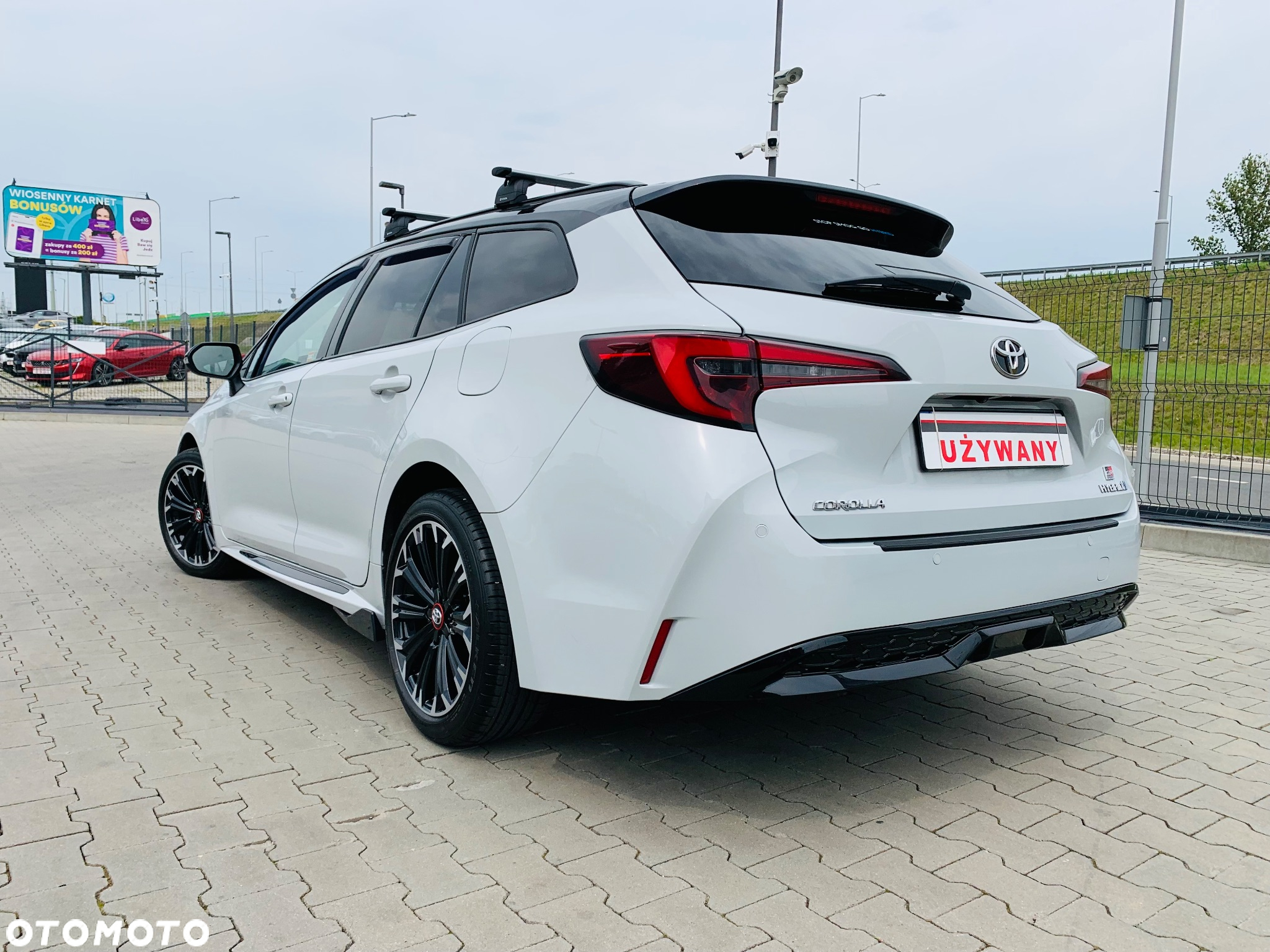 Toyota Corolla 1.8 Hybrid GR Sport Dynamic - 16
