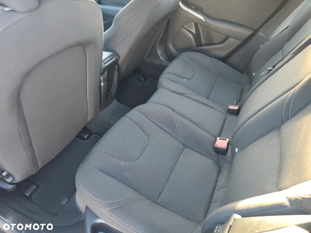 Volvo V40 Cross Country D2 Drive-E Momentum - 9