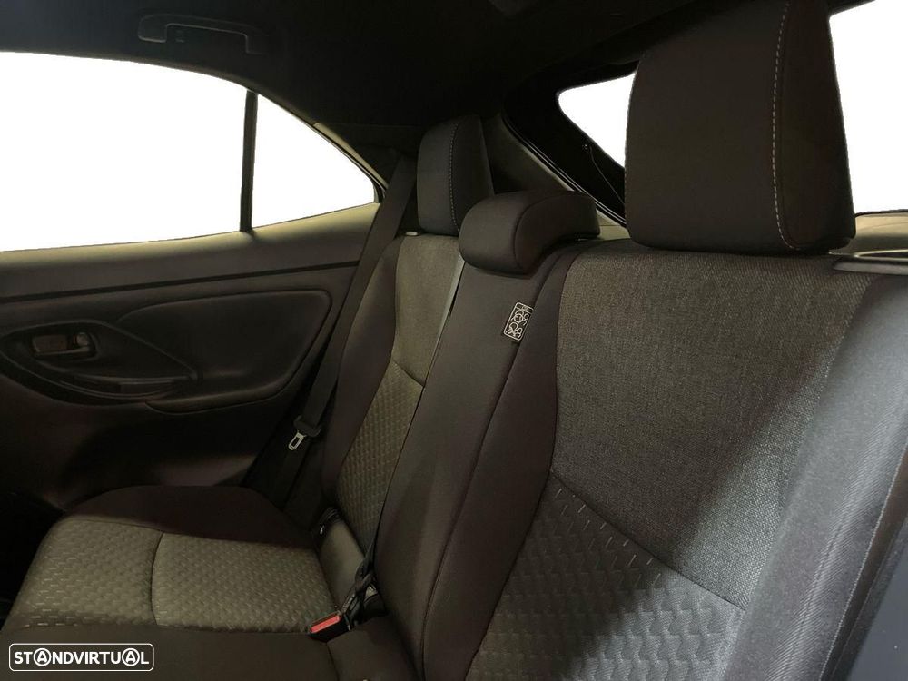 Toyota Yaris Cross 1.5 HDF Square Collection - 11