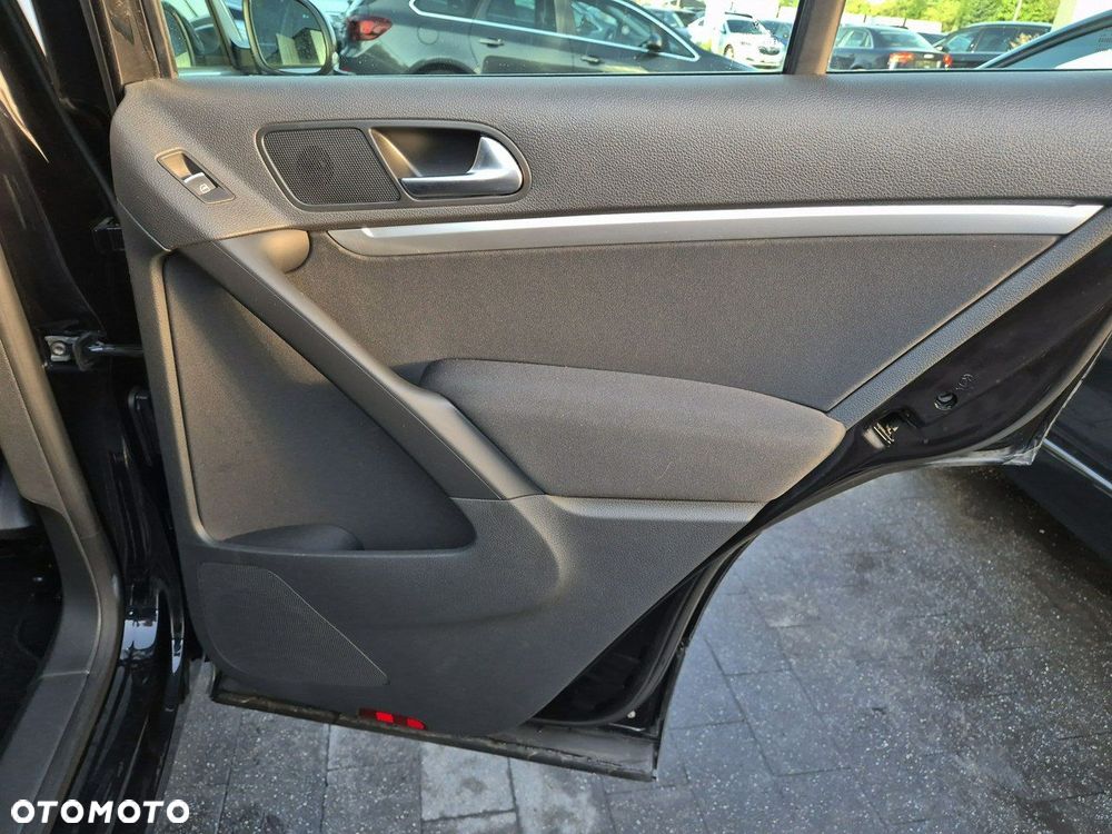 Volkswagen Tiguan 1.4 TSI 4Motion Lounge Sport & Style - 22