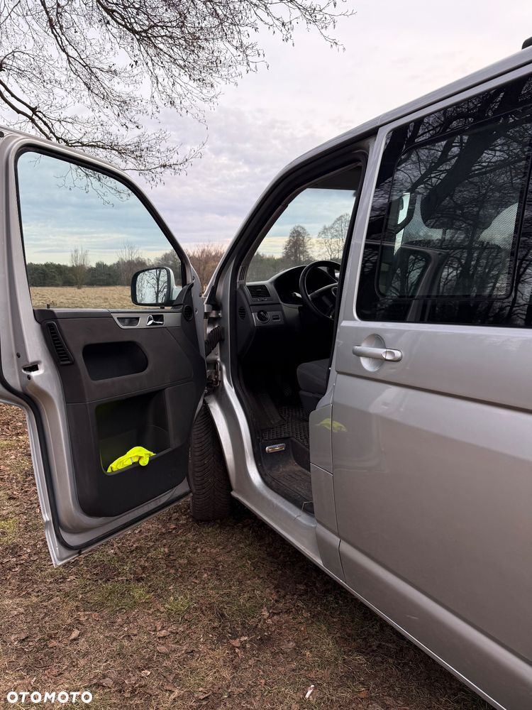 Volkswagen Multivan - 7