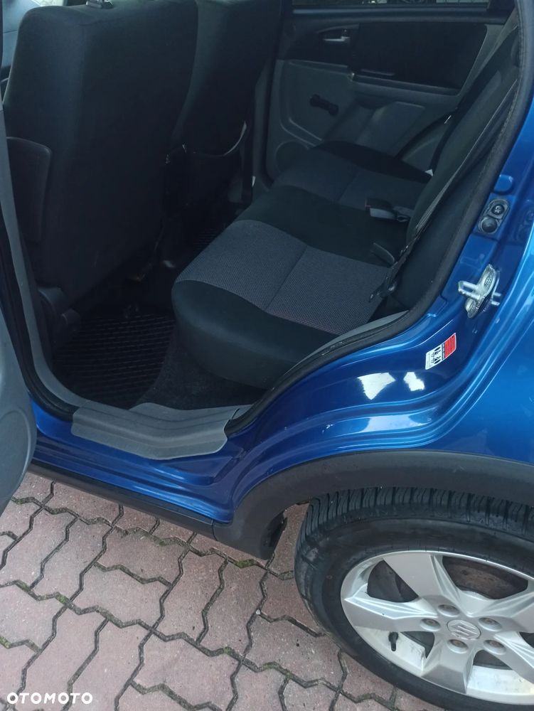 Suzuki SX4 1.6 VVT 4x4 Comfort - 9