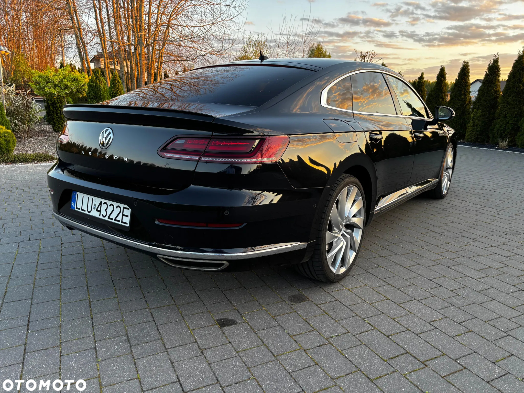 Volkswagen Arteon 2.0 TSI DSG R-Line - 4