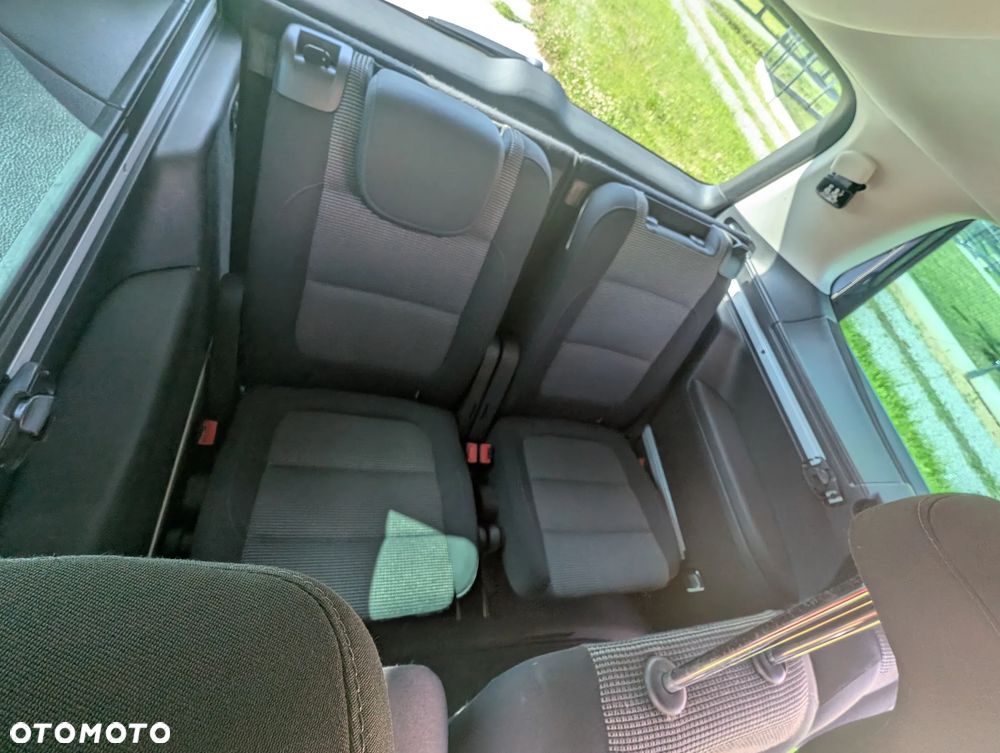 Volkswagen Sharan 2.0 TDI Comfortline DSG - 12
