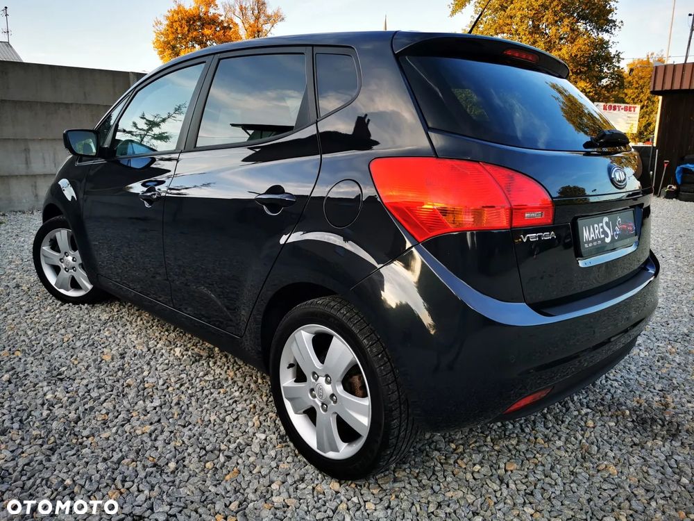 Kia Venga 1.4 CVVT Business Line - 6
