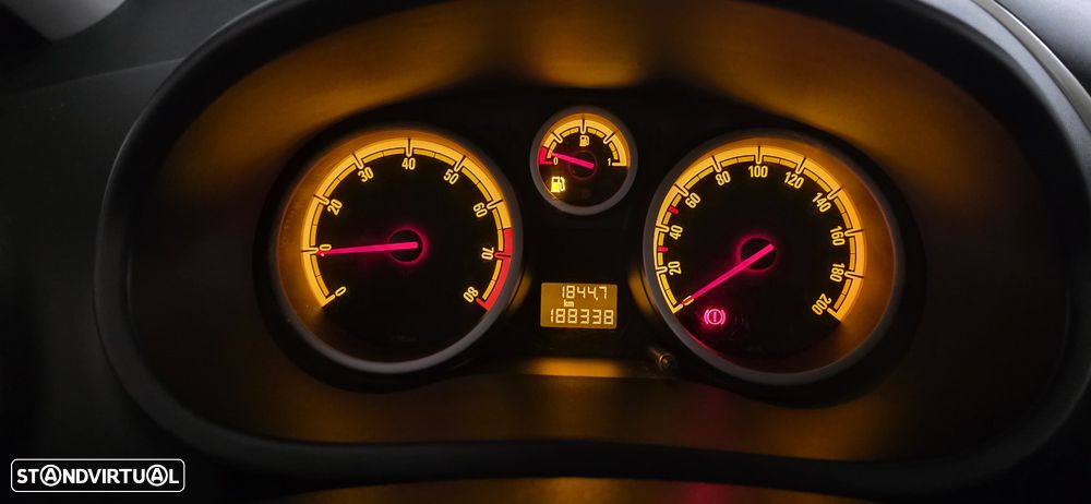 Opel Corsa 1.2 Cosmo - 2