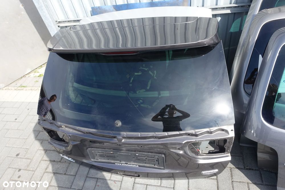 KLAPA BAGAŻNIKA JEEP GRAND CHEROKEE WK2 14r. LIFT PAU - 4